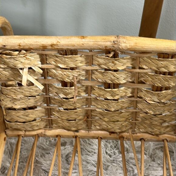Vtg Lightweight Wicker Rattan Hanging/Sitting Woven Wall Bathroom Accent Shelf - Picture 11 of 17